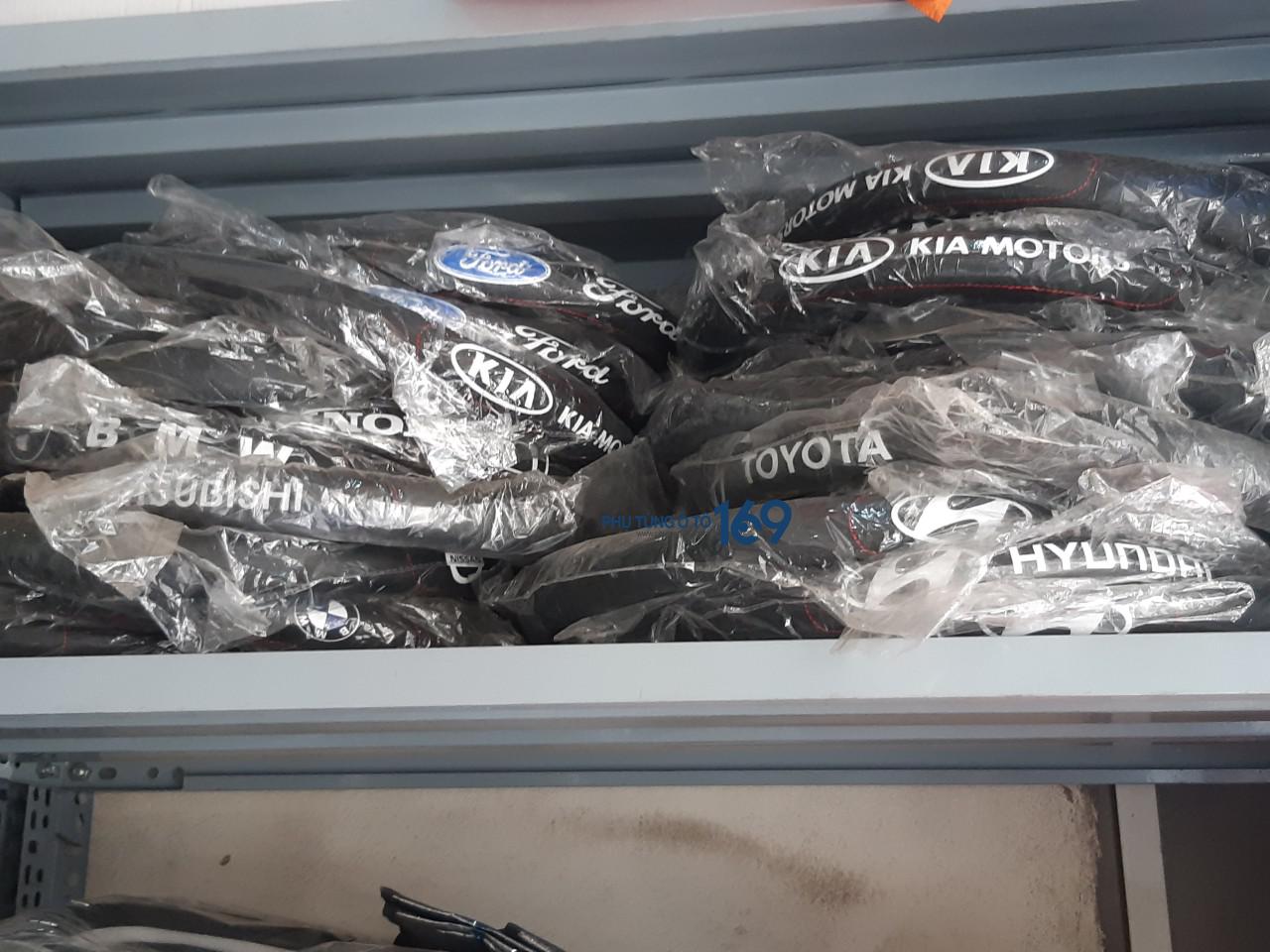 Bọc vô lăng theo xe có logo Bọc vô lăng theo xe có logo