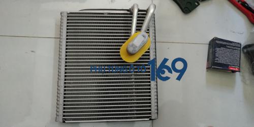 Giàn lạnh Kia Rondo Giàn lạnh Kia Rondo