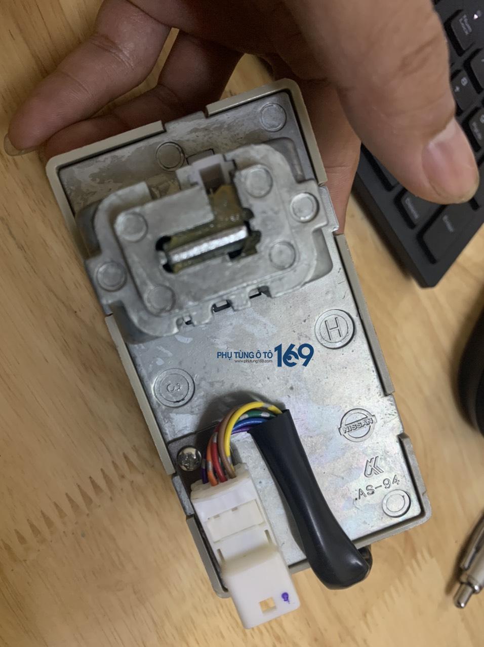 Hộp điều khiển khóa điện Nissan 370Z Hộp điều khiển khóa điện Nissan 370Z