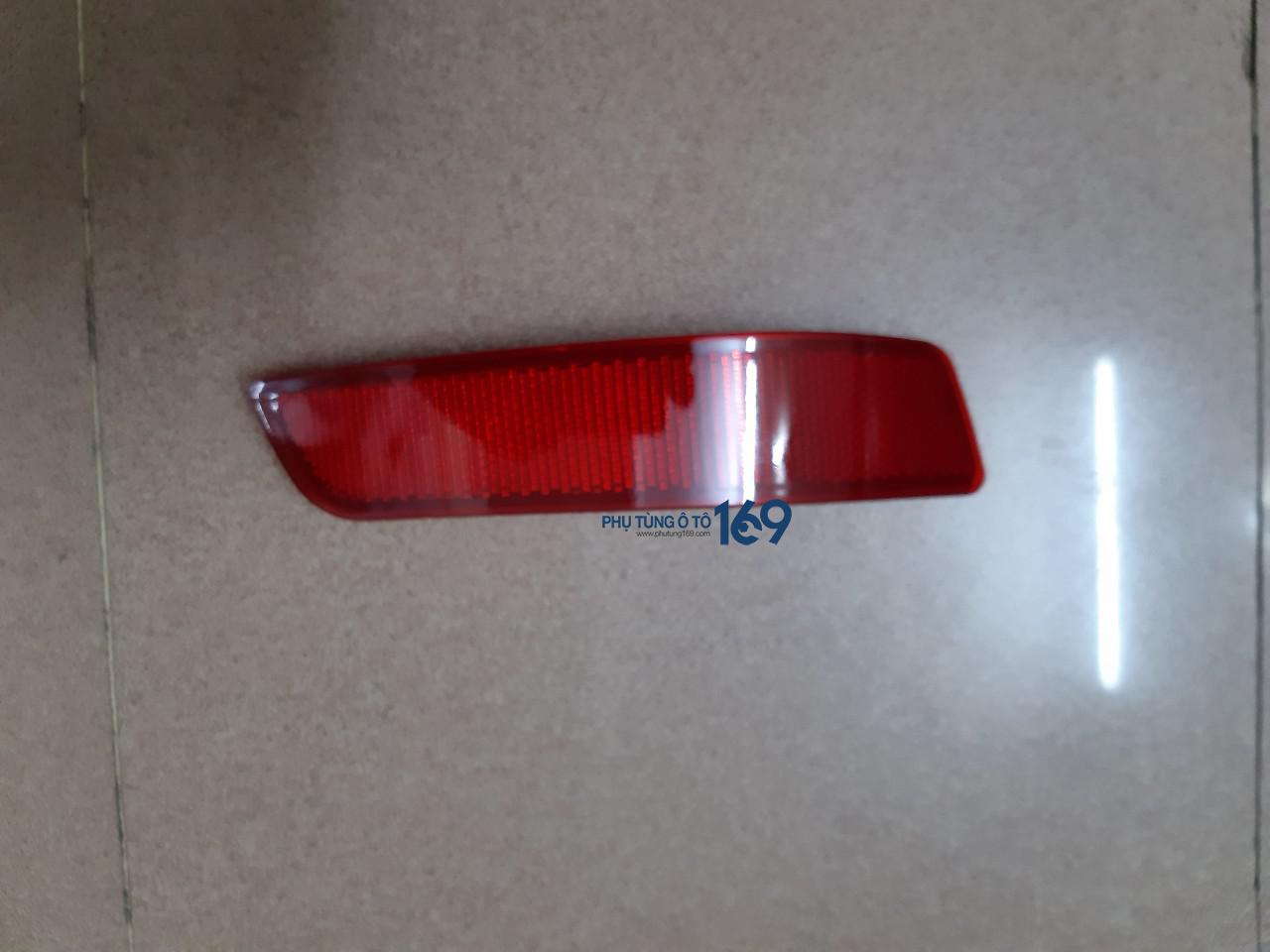 Đèn phản quang sau Toyota Altis Đèn phản quang sau Toyota Altis