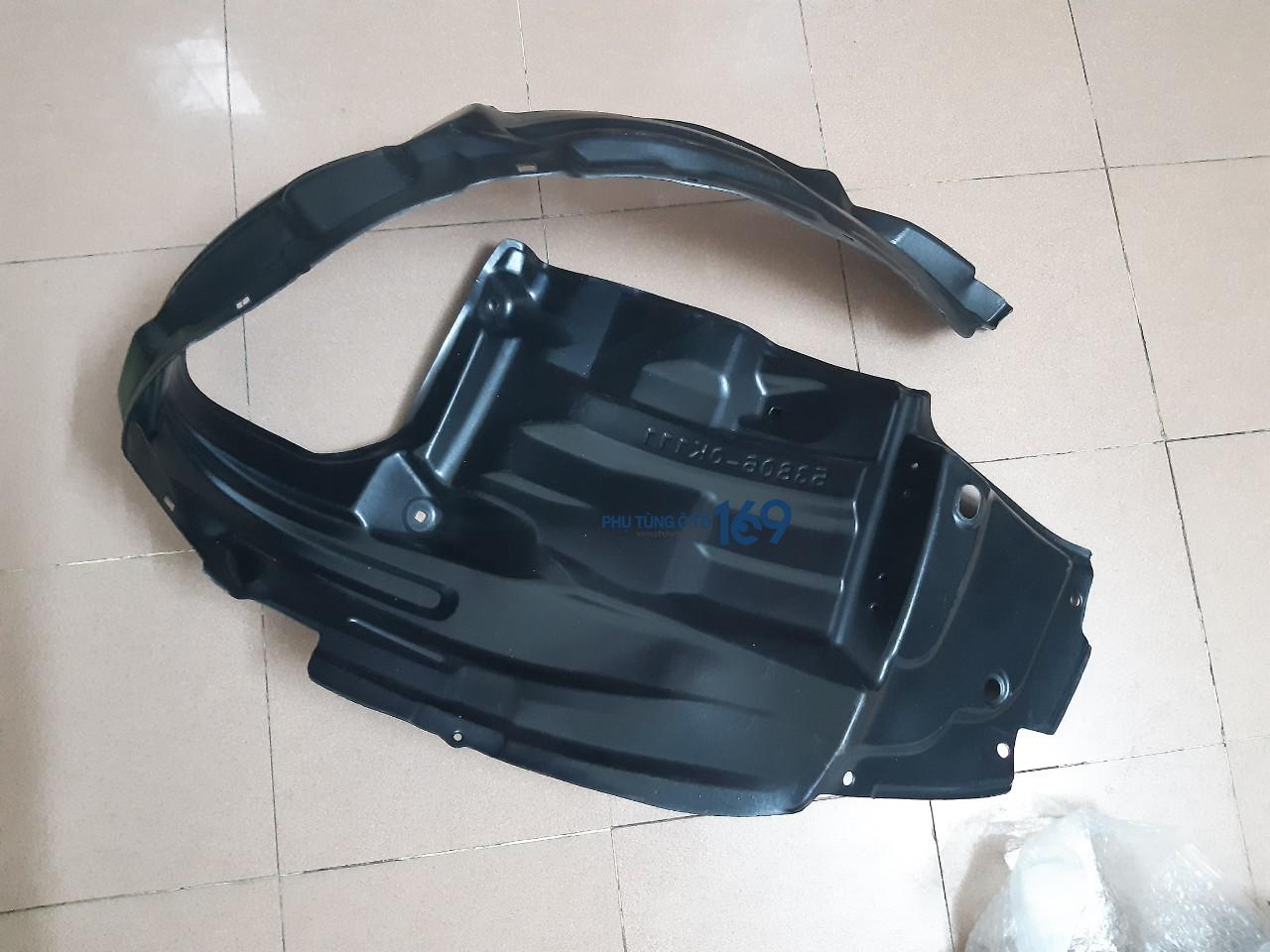 Chắn bùn lòng dè Toyota Fortuner Chắn bùn lòng dè Toyota Fortuner