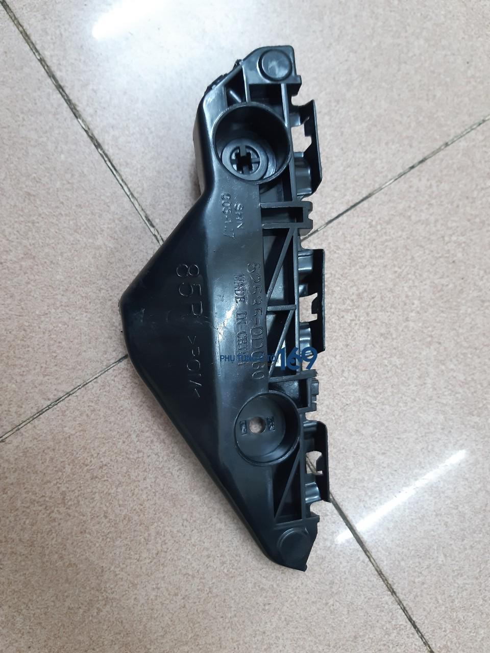 Bát cản trước Toyota Vios Bát cản trước Toyota Vios