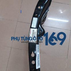 Xương đỡ đèn pha Toyota Fortuner