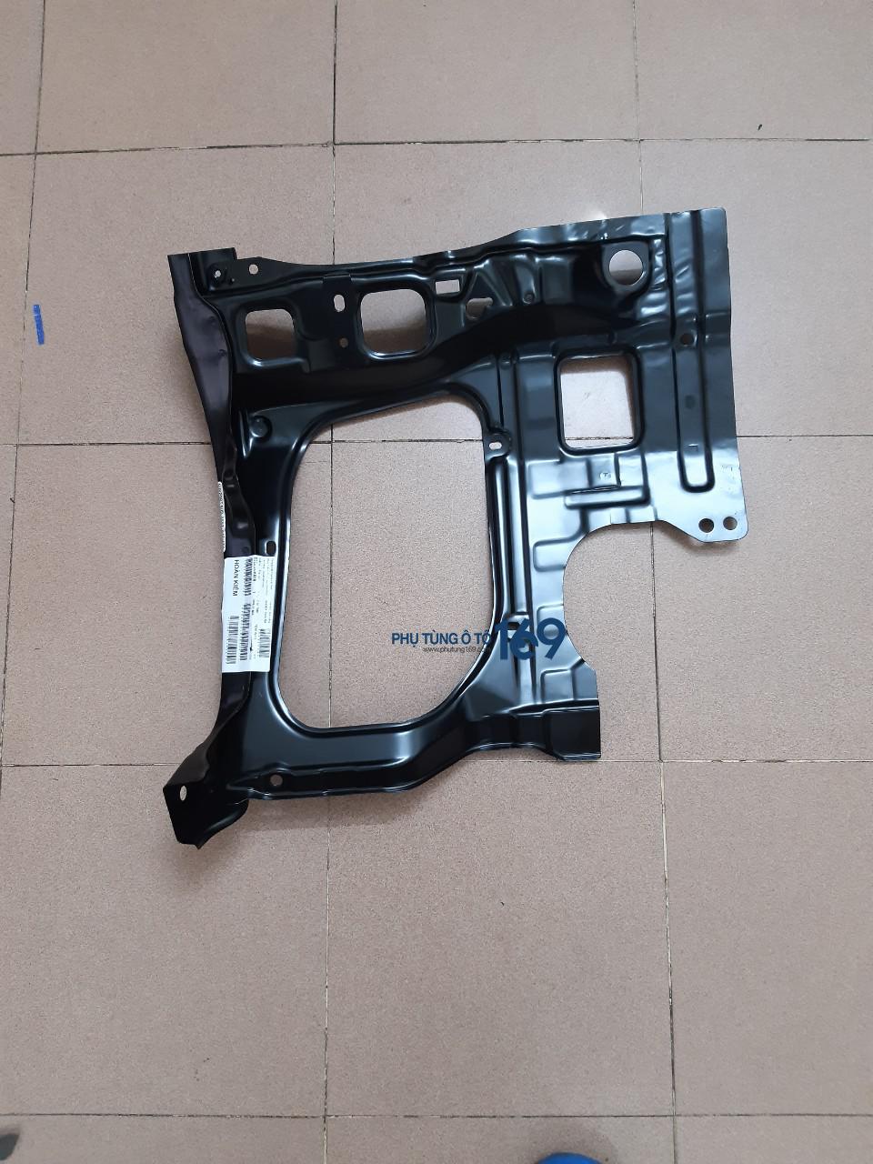 Xương đỡ đèn pha Toyota Fortuner Xương đỡ đèn pha Toyota Fortuner