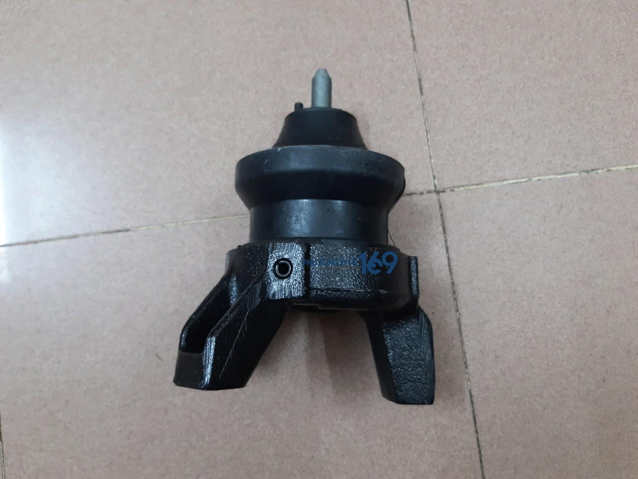 Chân máy sau 4wd Hyundai Santafe Chân máy sau 4wd Hyundai Santafe