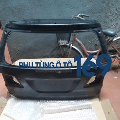 Cánh cửa hậu Toyota Fortuner
