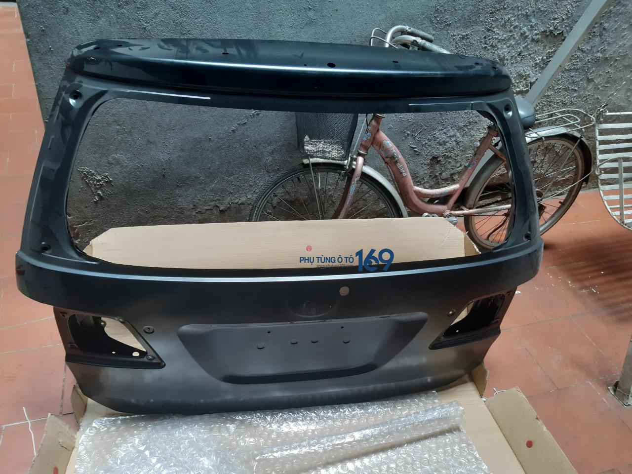 Cánh cửa hậu Toyota Fortuner Cánh cửa hậu Toyota Fortuner