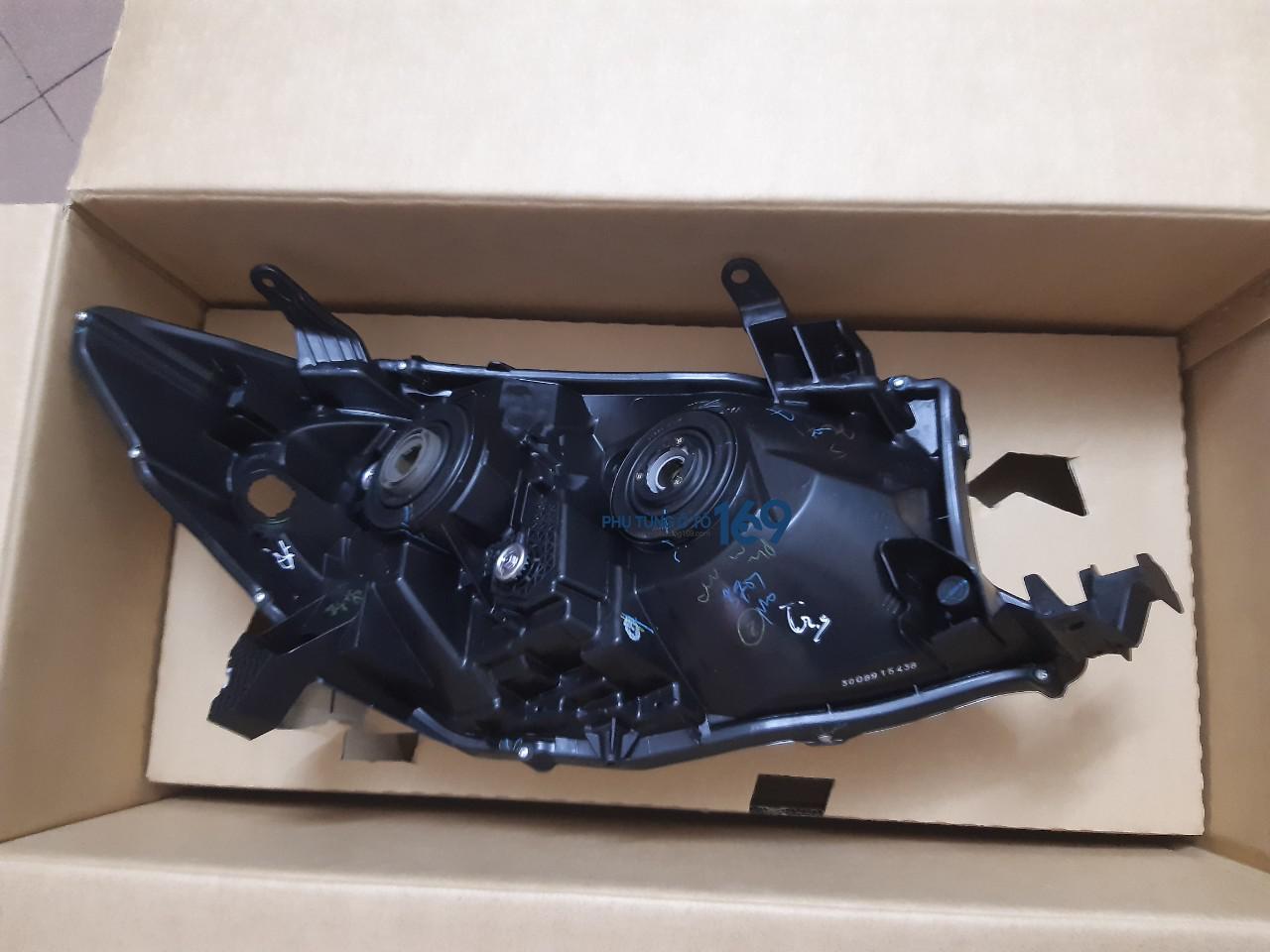 Đèn pha Toyota Fortuner 2010 Đèn pha Toyota Fortuner 2010