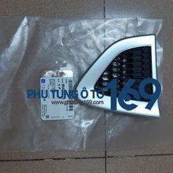 Ốp mang cá tai xe Chevrolet Captiva