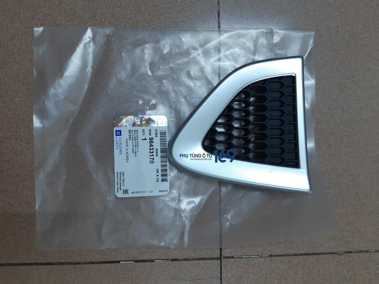 Ốp mang cá tai xe Chevrolet Captiva Ốp mang cá tai xe Chevrolet Captiva