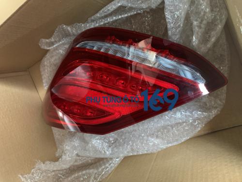 Đèn hậu Mercedes C300 Đèn hậu Mercedes C300