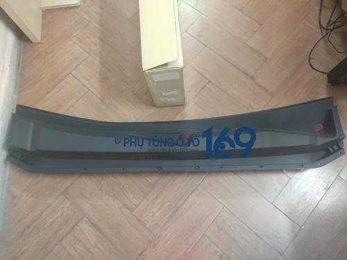 Ốp chân kính chắn gió Chevrolet Colorado Ốp chân kính chắn gió Chevrolet Colorado