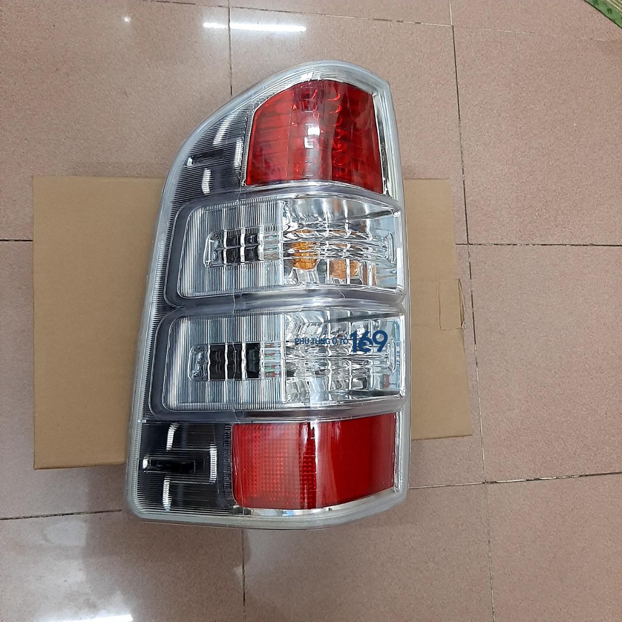 Đèn hậu Ford Ranger 2009 Đèn hậu Ford Ranger 2009