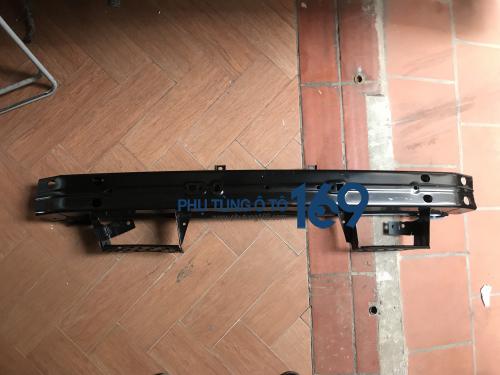 Xương cản trước Ford Transit Xương cản trước Ford Transit