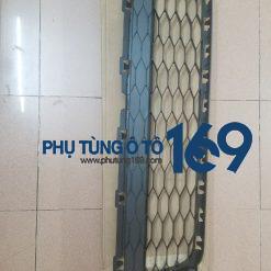 Lưới cản trước Ford Explorer