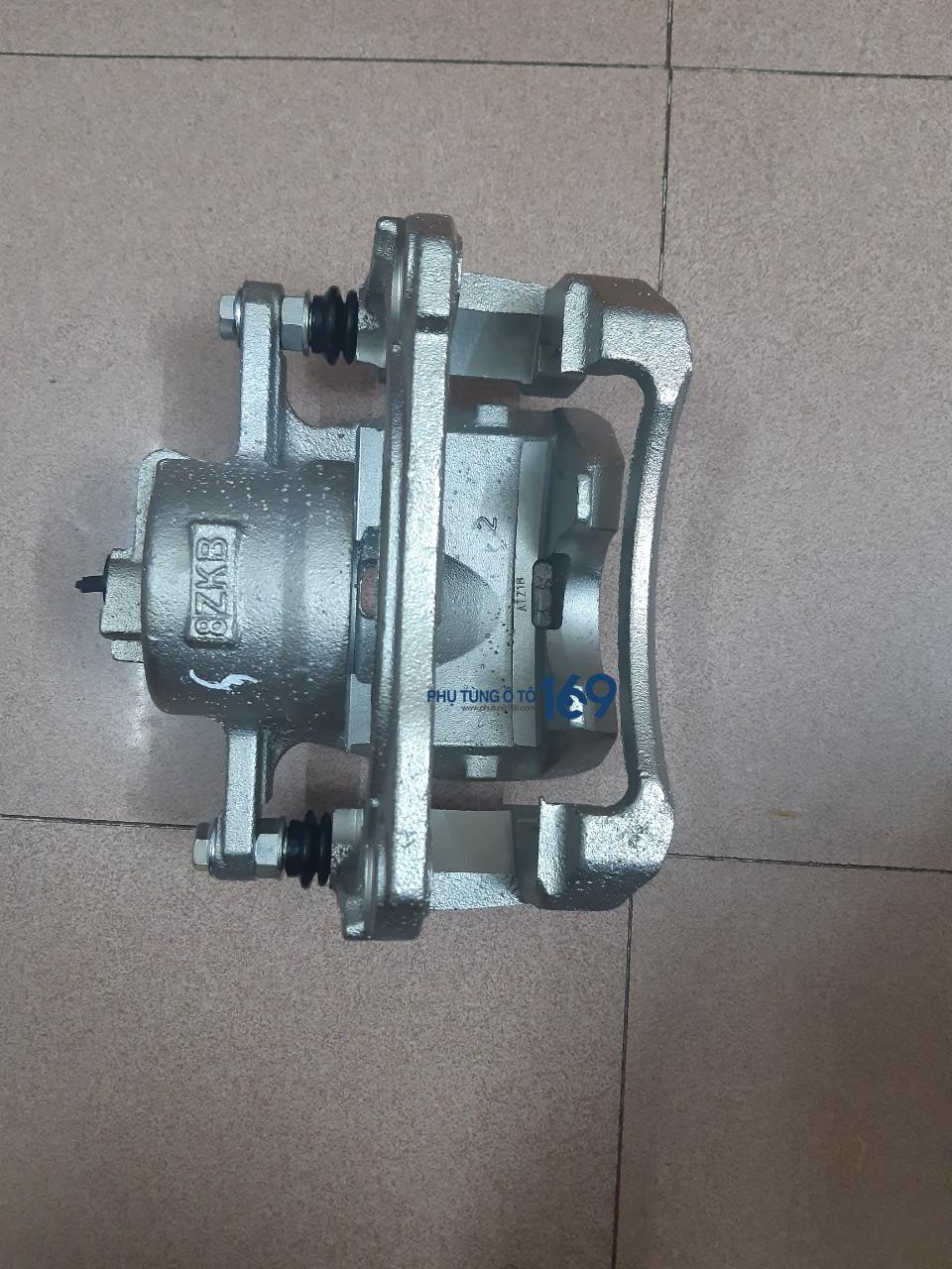 Cụm gông phanh trước Toyota Camry 2.4 Cụm gông phanh trước Toyota Camry 2.4