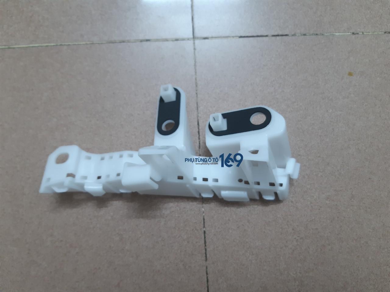 Giá đỡ đèn hậu Subaru Giá đỡ đèn hậu Subaru