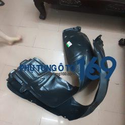 Chắn bùn lòng dè trước Toyota Camry