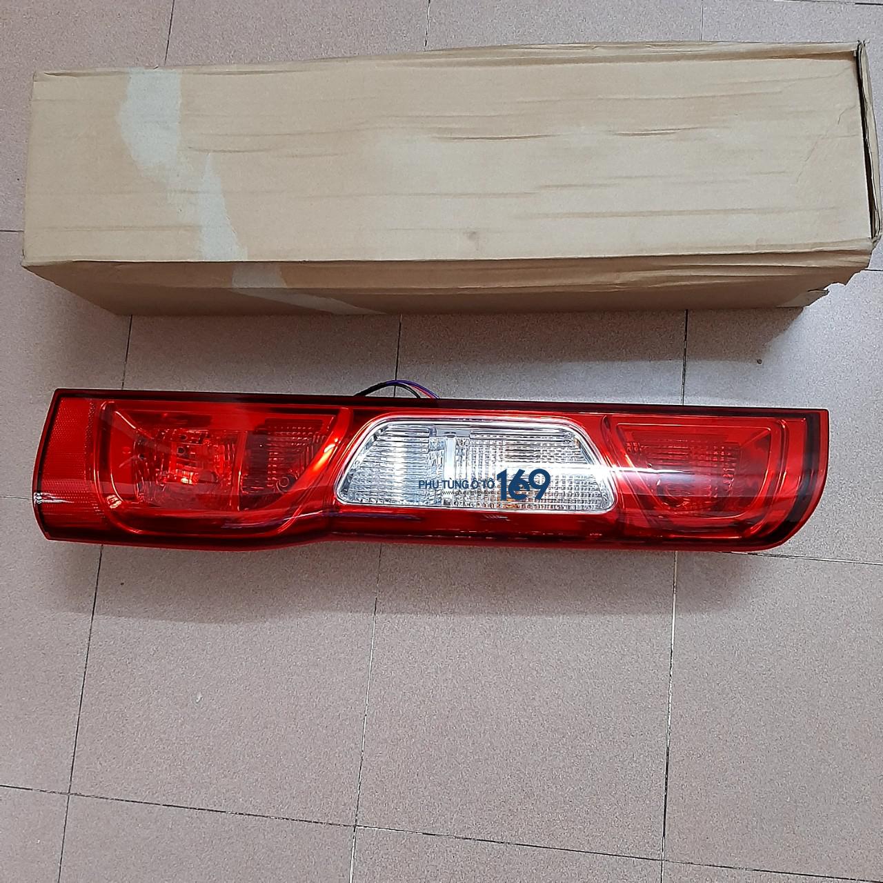 Đèn hậu phải Ford Transit Đèn hậu phải Ford Transit