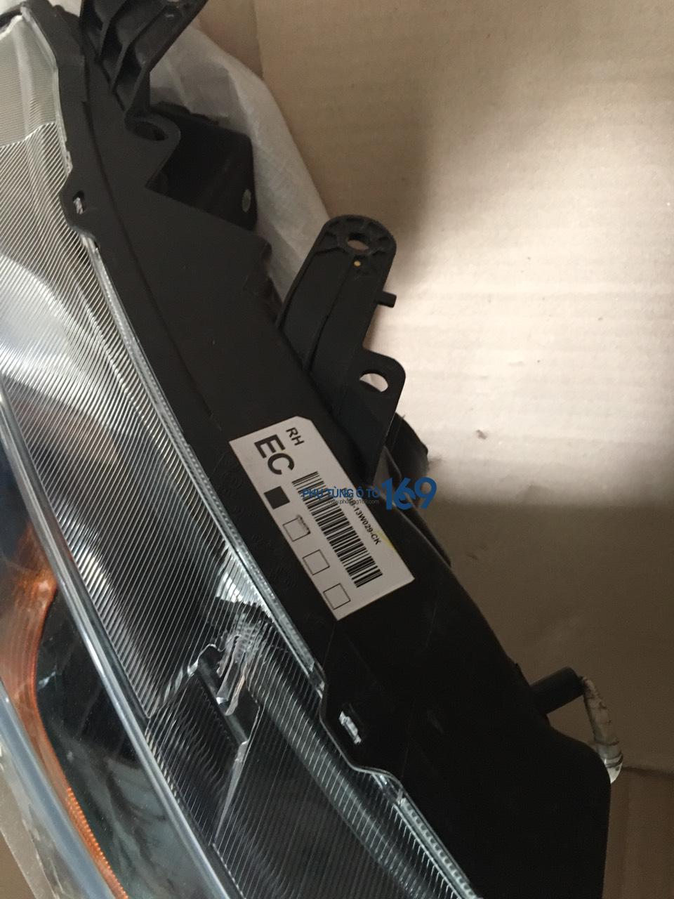 Đèn pha phải Ford Ranger.2