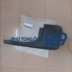 Chắn bùn bánh sau phải Ford Ranger