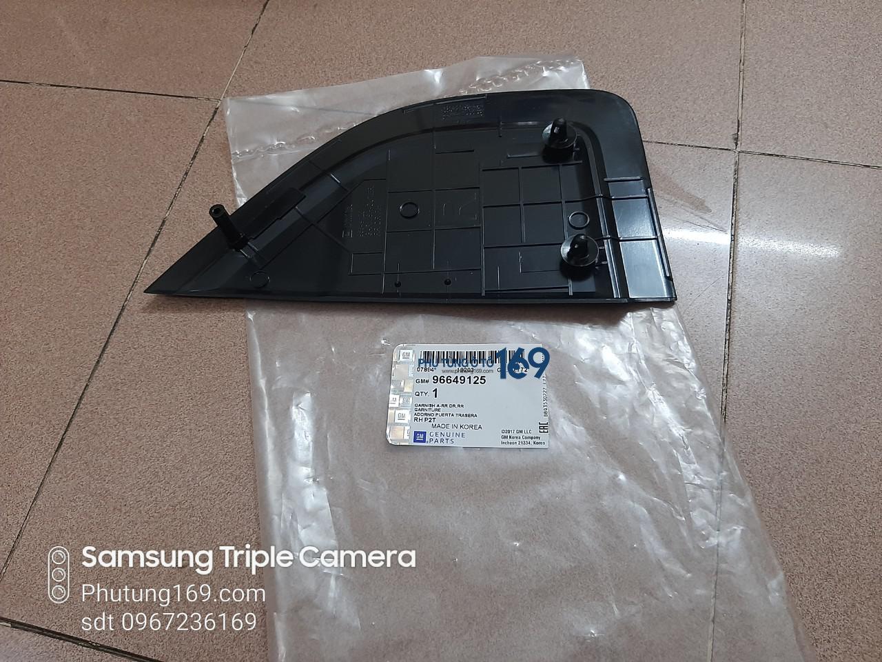 ốp tam giác gentra Ốp tam giác ngoài cửa sau Daewoo Gentra