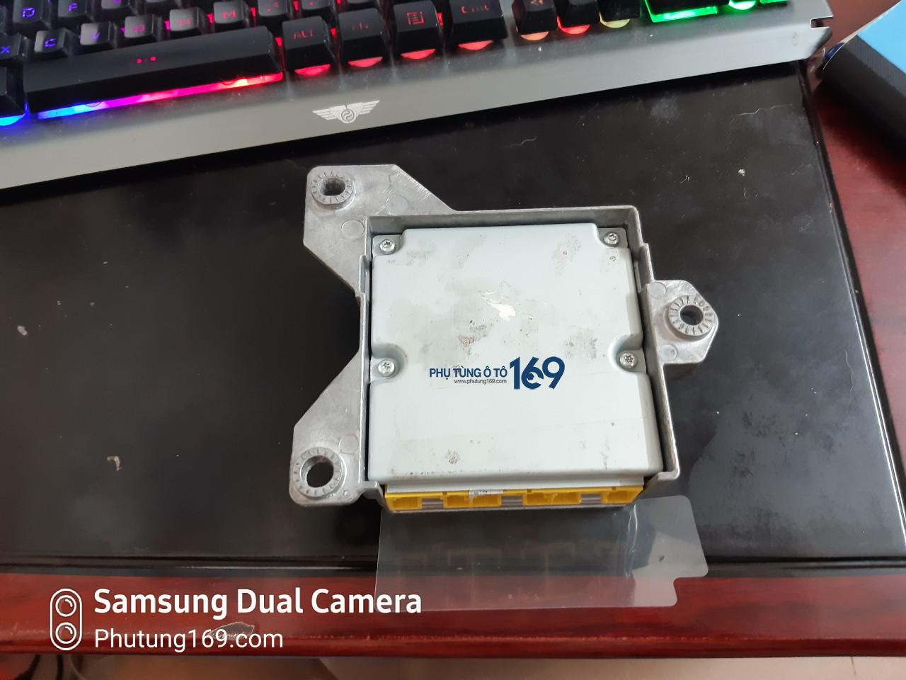 Hộp điều khiển túi khí Mazda Cx5 Hộp điều khiển túi khí Mazda Cx5