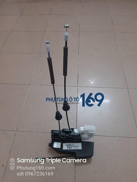 Cơ cấu khóa ngậm cửa trước phải Kia Carens Cơ cấu khóa ngậm cửa trước phải Kia Carens