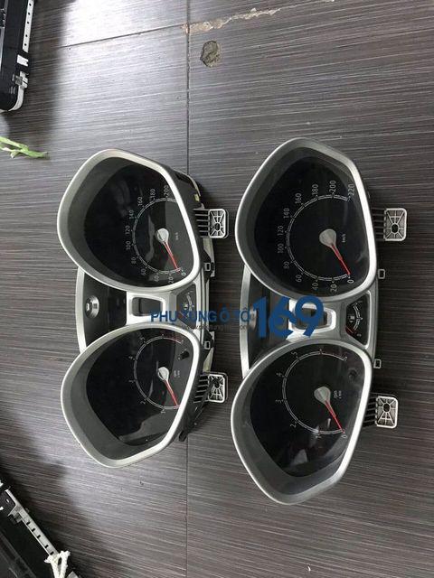 Đồng hồ táp lô Ford Fiesta Đồng hồ táp lô Ford Fiesta