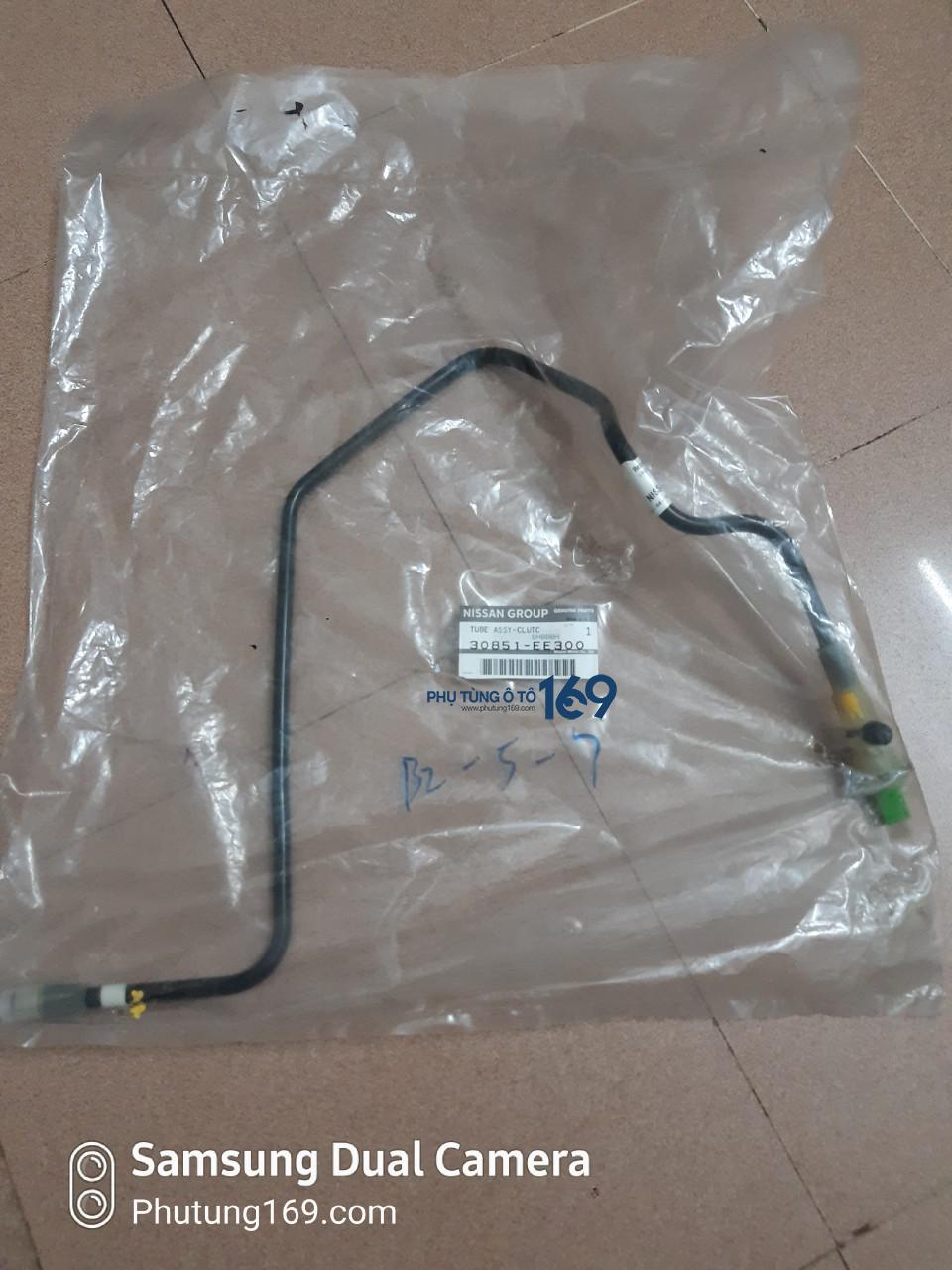 Ty ô dầu côn Nissan Livina Ty ô dầu côn Nissan Livina