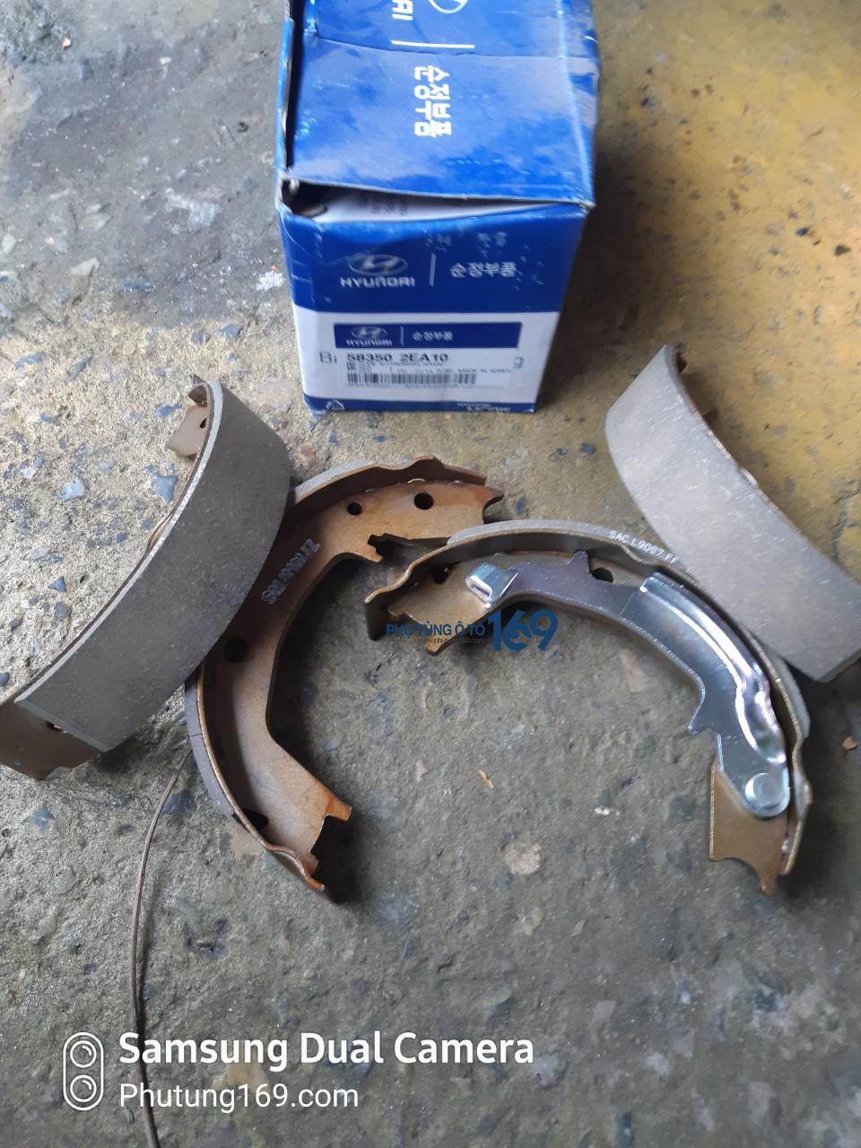 Má phanh tay Hyundai Tucson Má phanh tay Hyundai Tucson