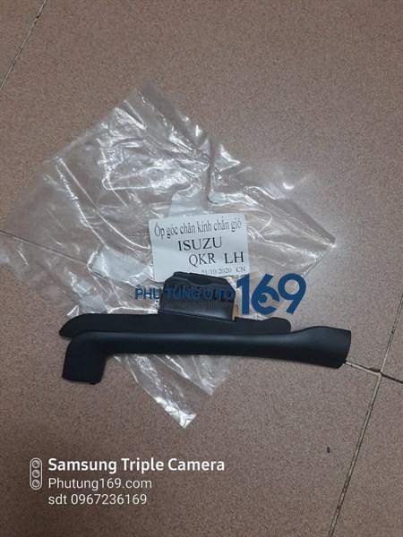Ốp góc kính chắn gió Isuzu QKR Ốp góc kính chắn gió Isuzu QKR