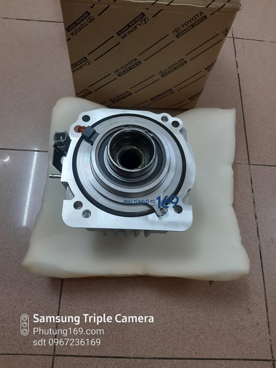 Mô tơ cài cầu Toyota Venza.5 Mô tơ cài cầu Toyota Venza