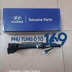 Tay mở cửa ngoài Hyundai Tucson