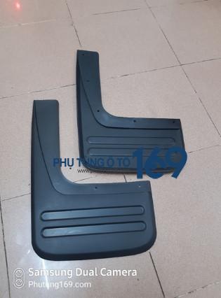 Chắn bùn bánh sau phải Ford Everest Chắn bùn bánh sau phải Ford Everest