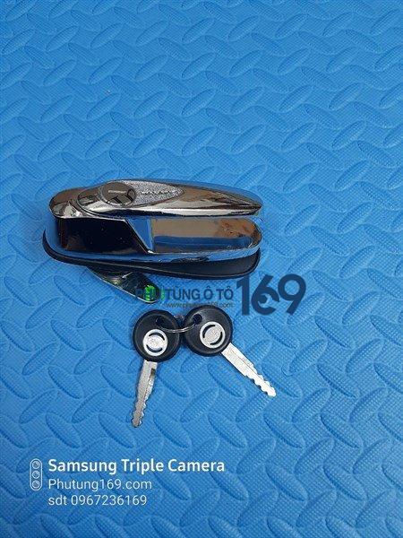 Tay mở nắp thùng sau Mazda Bt50 Tay mở nắp thùng sau Mazda Bt50