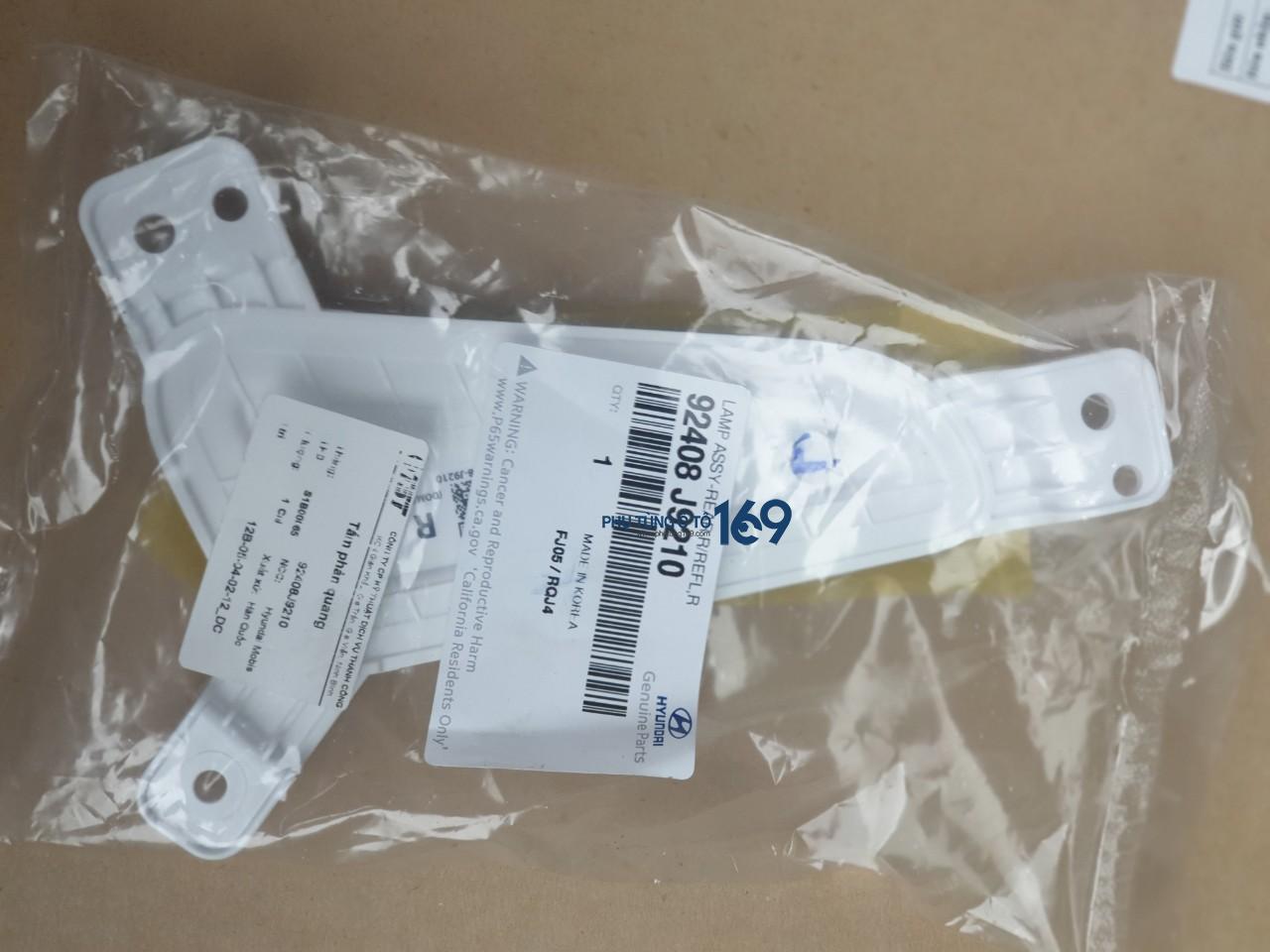 Ốp đèn phản quang cản trước Hyundai Kona Ốp đèn phản quang cản trước Hyundai Kona