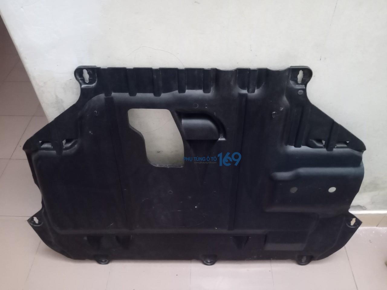 Chắn bùn gầm máy giữa Ford Focus Chắn bùn gầm máy giữa Ford Focus