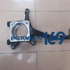 Ngõng may ơ trước trái Toyota Hilux