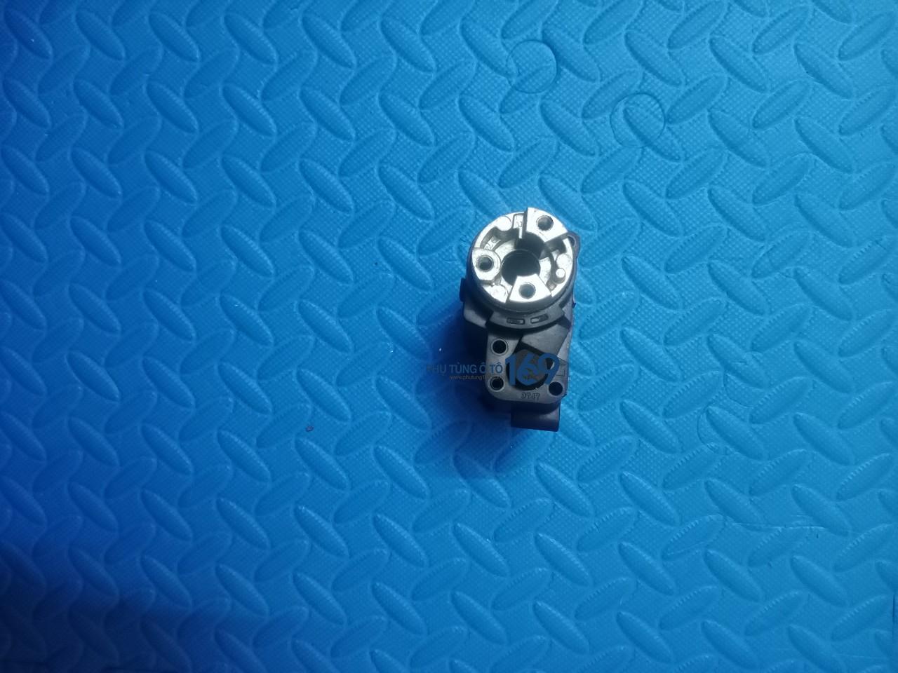 Mô tơ gập gương lái Toyota Camry 2.4 Mô tơ gập gương lái Toyota Camry 2.4