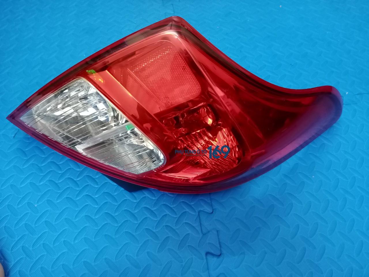Đèn hậu Nissan Sunny Đèn hậu Nissan Sunny