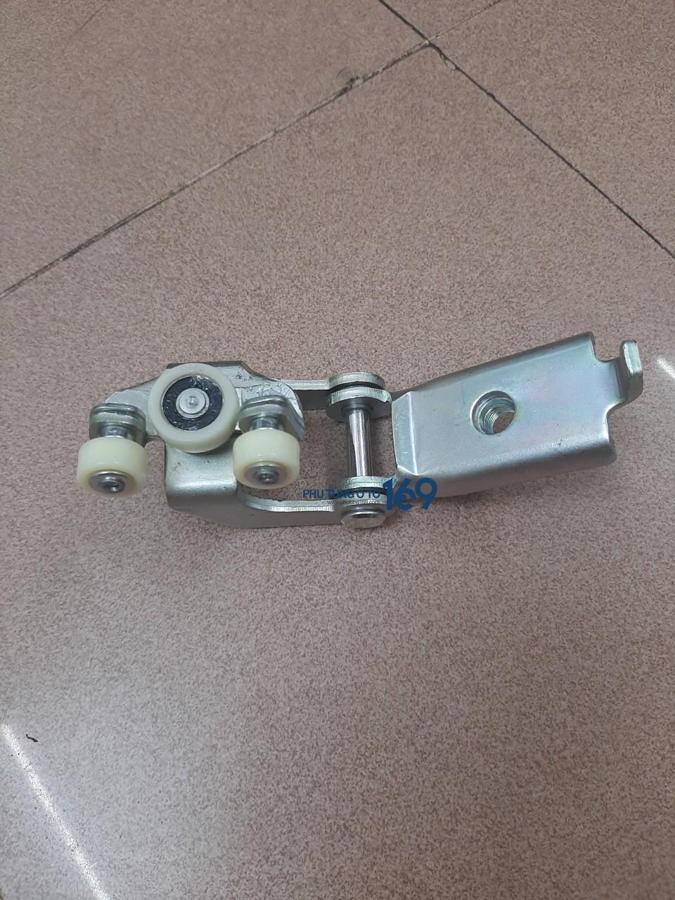 Bi cửa lùa Mescedes Sprinter 31 Bi cửa lùa Mescedes Sprinter 31