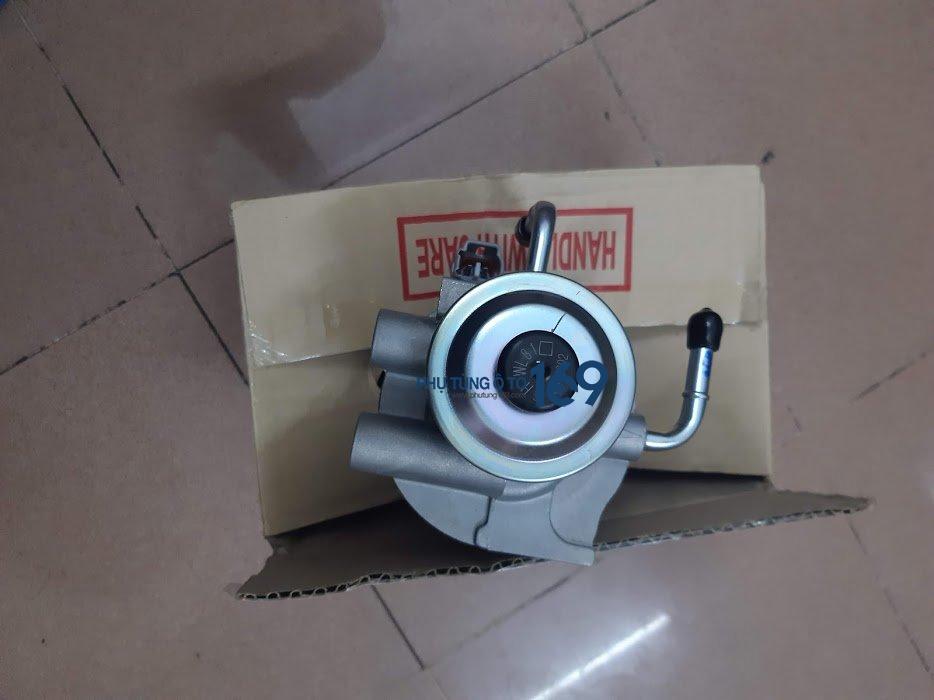 Bơm tay Ford Everest Bơm tay Ford Everest