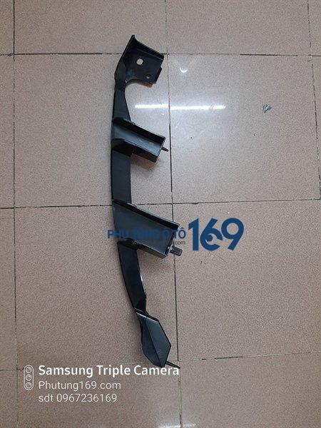 Phe cài đèn pha phải Mazda Bt 50 Phe cài đèn pha phải Mazda Bt 50