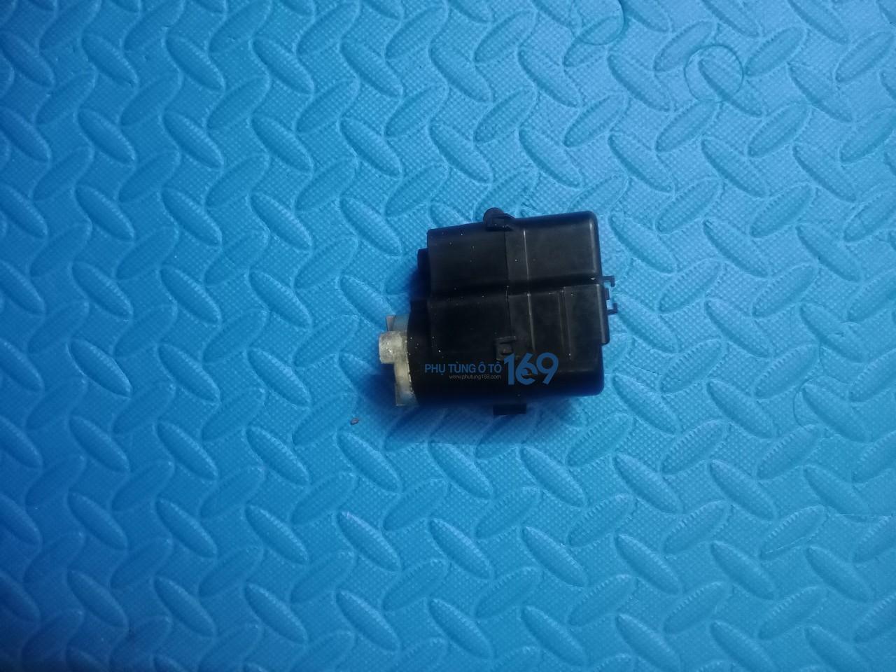 Mô tơ gập gương lái Toyota Camry 2.4 Mô tơ gập gương lái Toyota Camry 2.4