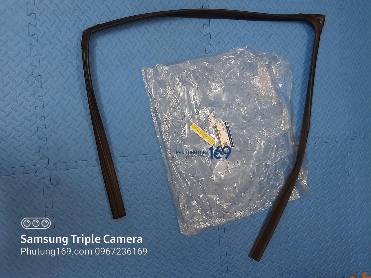 Gioăng kính cánh cửa trước trái Ford Ranger XLS Gioăng kính cánh cửa trước trái Ford Ranger XLS