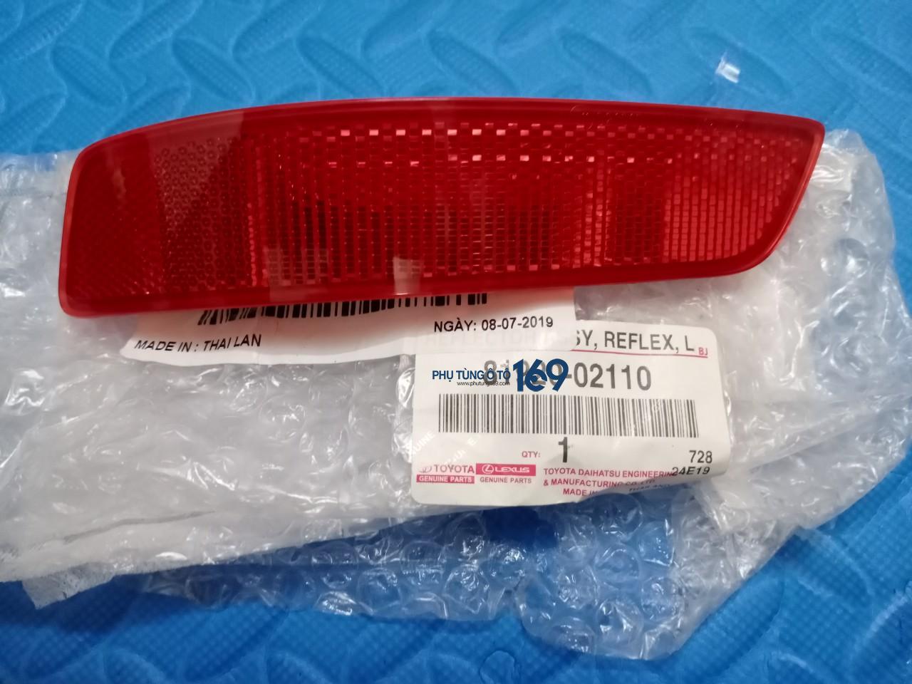Đèn phản quang sau trái Toyota Altis Đèn phản quang sau trái Toyota Altis