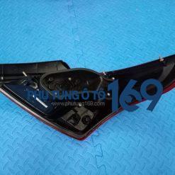 Đèn hậu Nissan Sunny