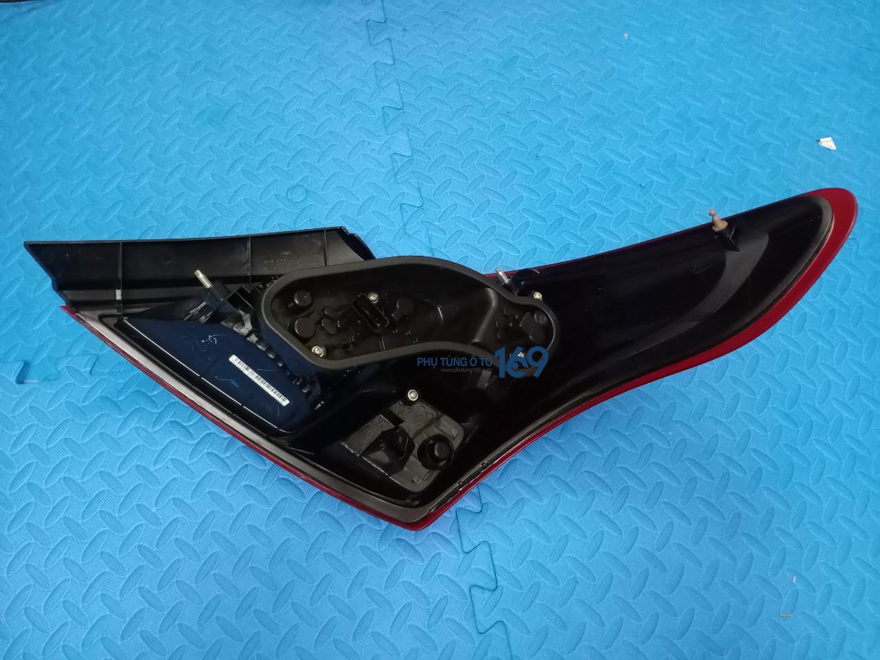 Đèn hậu Nissan Sunny Đèn hậu Nissan Sunny