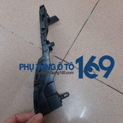 Phe cài cản trước Fortuner